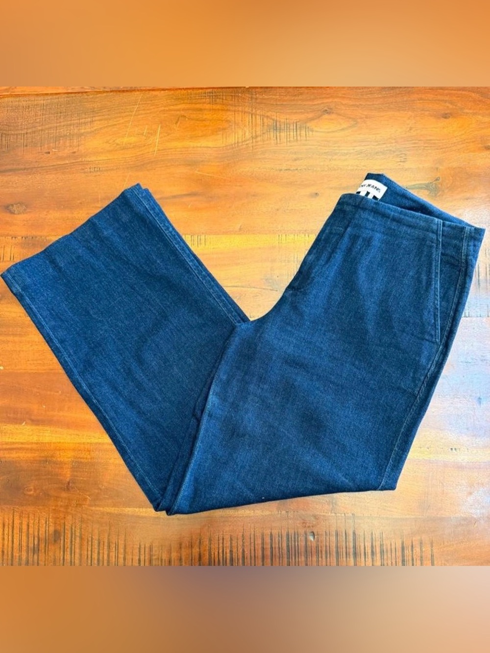 DKNY Jeans Dark Wash Wide Leg Jeans Size 30P – Never Worn